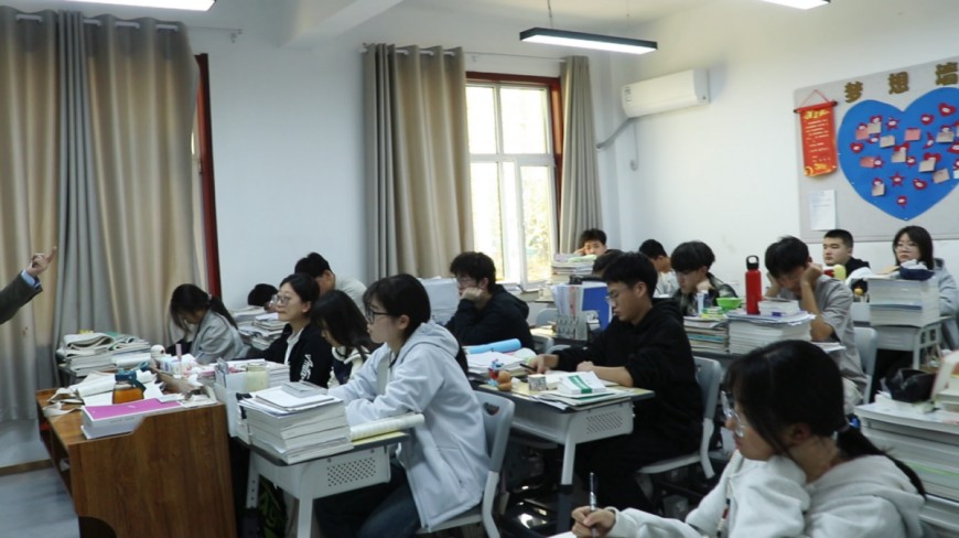 贵阳学大教育小初高全科一对一辅导寒暑假班火热招生